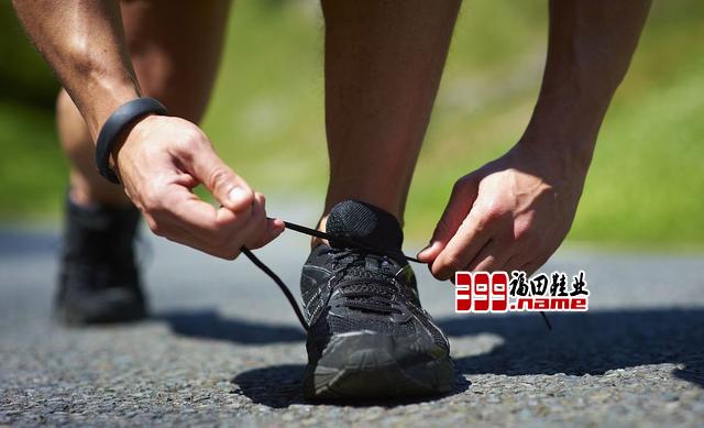 为啥你的跑鞋不耐穿，如何保养延长跑鞋寿命？